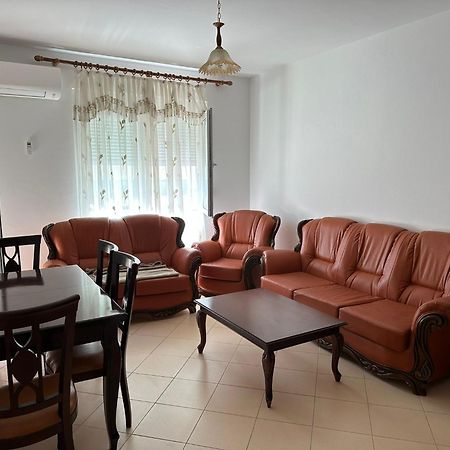 Renting House Vlore Exterior photo